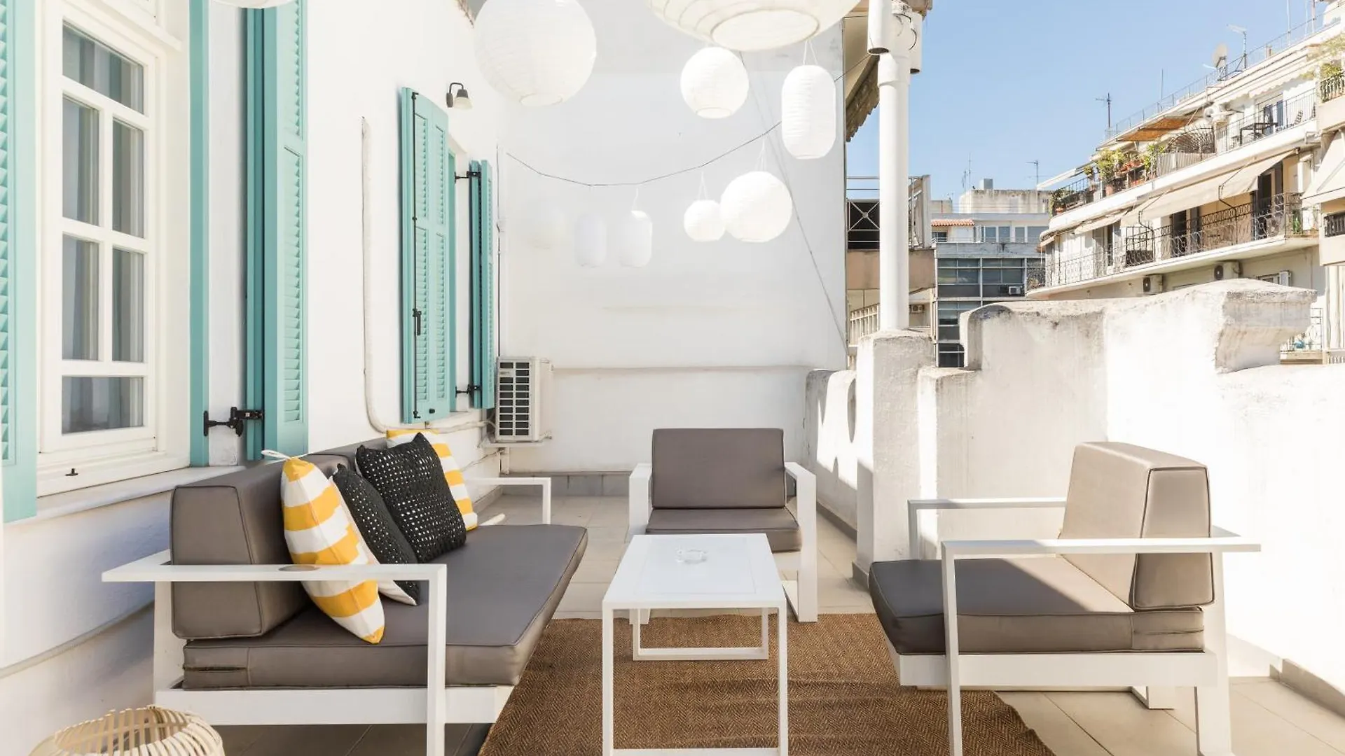 Zoe By Halu! Lovely Penthouse In The Center テッサロニキ 0*,  ギリシャ